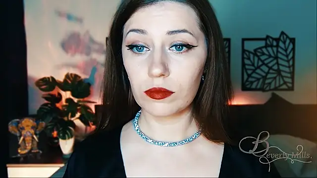 Snapshot of MissBeverlyMills chatting on February 13, 2025, 3:24 pm MissBeverlyMills online show from February 13, 2025, 3:24 pm