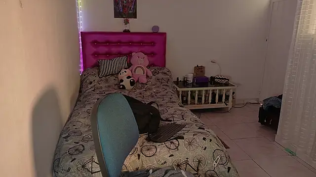 santi-fabulous online show from January 15, 2026, 6:44 pm