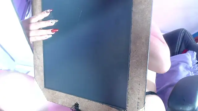 Lina23  online show from January 13, 2026, 2:32 pm