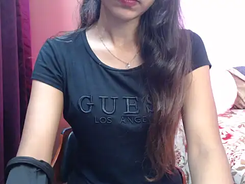 Angel kiyara online show from September 27, 2025, 6:36 pm