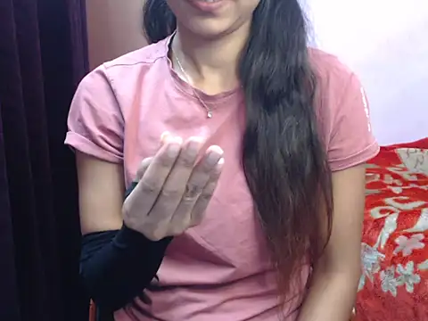 Angel kiyara online show from February 9, 2026, 7:12 pm