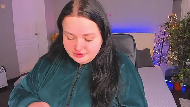 Snapshot of MonaSteele chatting on February 3, 2026, 6:51 am MonaSteele online show from February 3, 2026, 6:51 am