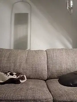 MArciQuarky online show from October 21, 2025, 5:56 pm