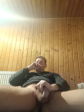 MArciQuarky online show from December 19, 2025, 10:23 pm