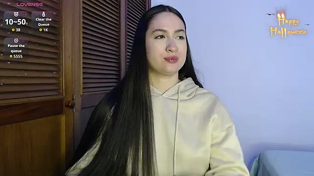 sofiaduque 26 online show from October 16, 2025, 2:14 pm