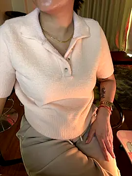 Snapshot of Jen_jennyy1 chatting on November 21, 2025, 9:14 pm Jen jennyy1 online show from November 21, 2025, 9:14 pm