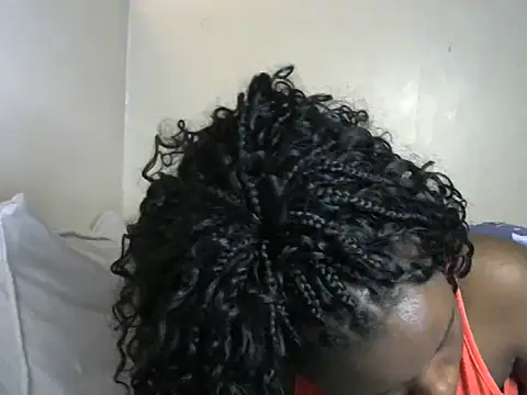 Novah  online show from October 13, 2025, 2:07 pm