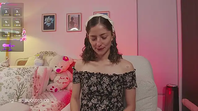 KittyAna online show from October 12, 2025, 12:34 am