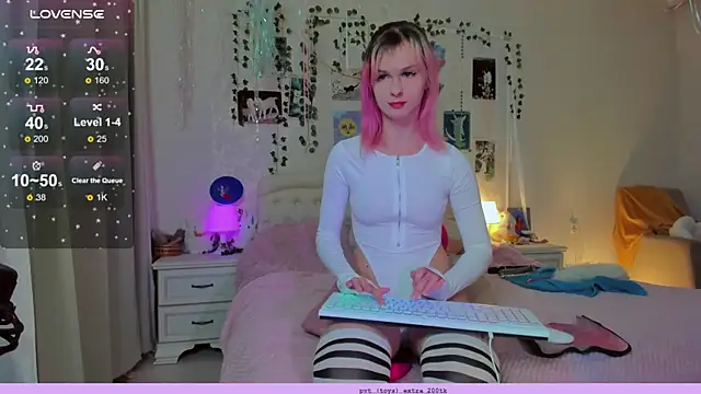 Neko kitsune1 online show from December 2, 2024, 1:19 pm