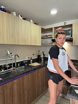 Georgiafox online show from October 29, 2025, 2:27 pm