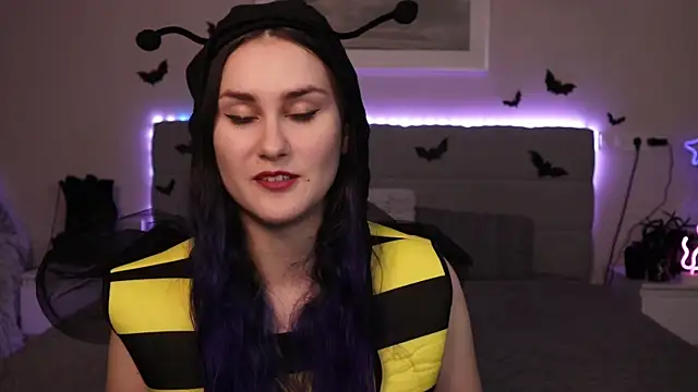 Erotic Synth Goddess online show from October 25, 2025, 5:13 pm