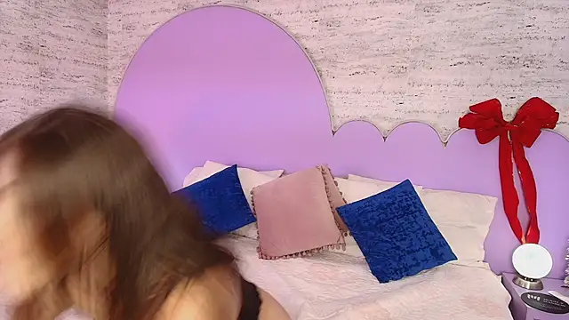 Giaa Ross online show from February 19, 2026, 7:33 pm