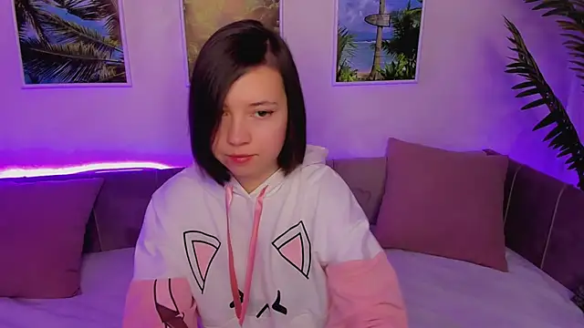 Snapshot of Lina_Brownie chatting on January 20, 2025, 2:11 am Lina Brownie online show from January 20, 2025, 2:11 am