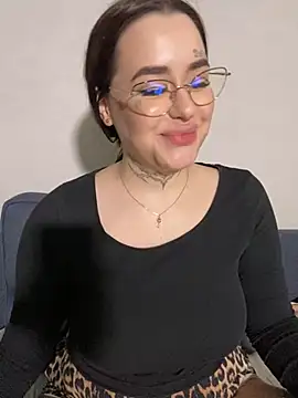fuckdoll 18 online show from December 14, 2024, 4:30 pm