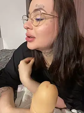 fuckdoll 18 online show from January 19, 2025, 2:59 pm