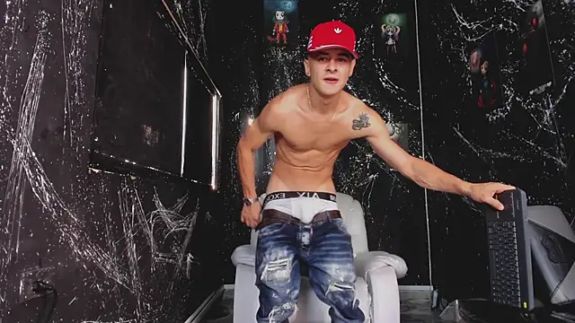 JuniorMorris  online show from September 19, 2025, 9:41 pm