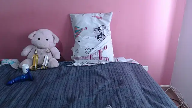 Snapshot of Susanlover chatting on November 16, 2025, 2:22 pm Susanlover online show from November 16, 2025, 2:22 pm