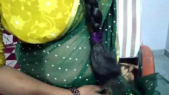 Snapshot of samyukthapuretelugu chatting on April 3, 2026, 3:57 am samyukthapuretelugu online show from April 3, 2026, 3:57 am