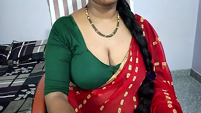 Snapshot of samyukthapuretelugu chatting on April 5, 2026, 3:08 pm samyukthapuretelugu online show from April 5, 2026, 3:08 pm