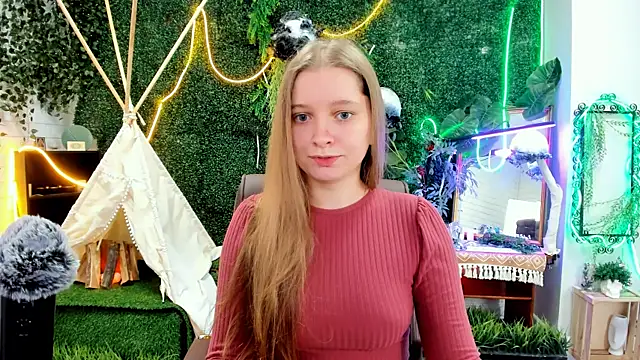 Snapshot of MayaSinabon chatting on October 1, 2025, 9:14 am MayaSinabon online show from October 1, 2025, 9:14 am