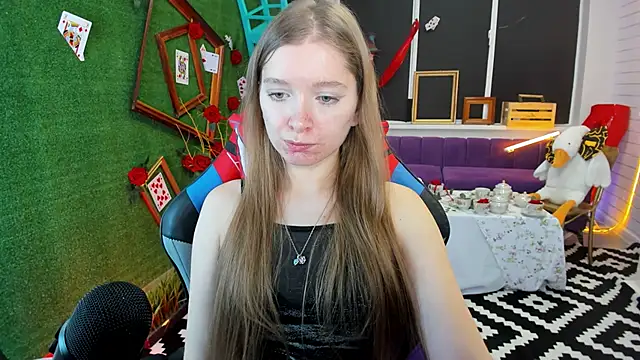 Snapshot of MayaSinabon chatting on February 11, 2025, 12:25 pm MayaSinabon online show from February 11, 2025, 12:25 pm