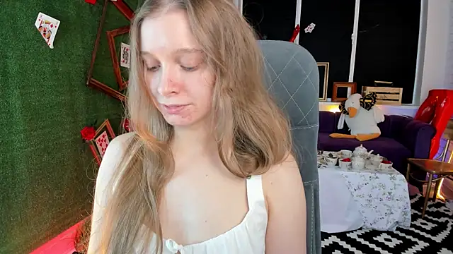Snapshot of MayaSinabon chatting on February 2, 2025, 3:17 pm MayaSinabon online show from February 2, 2025, 3:17 pm