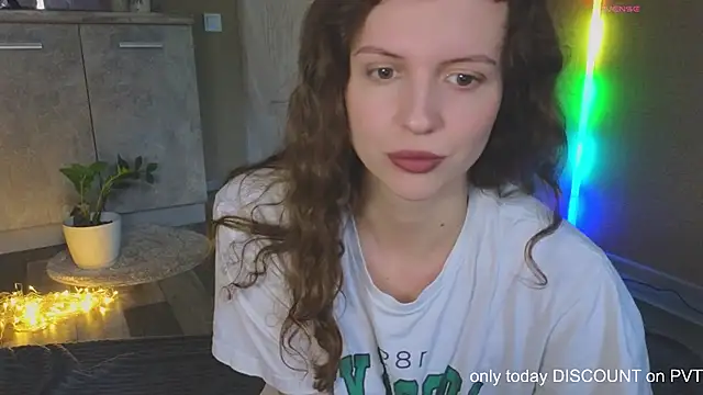 Sereta Finn online show from December 5, 2025, 11:42 am