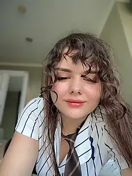 Snapshot of NikaMur chatting on March 1, 2026, 2:11 am NikaMur online show from March 1, 2026, 2:11 am