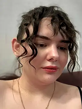 NikaMur online show from November 21, 2025, 2:32 am