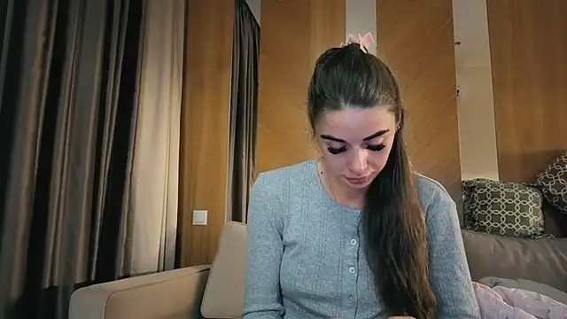 your bunnygirl online show from October 3, 2025, 7:48 pm