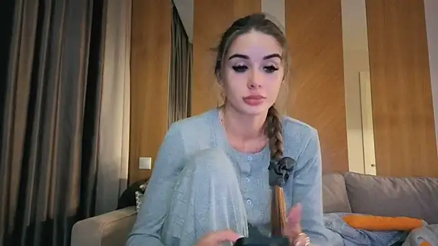 your bunnygirl online show from October 2, 2025, 5:49 pm