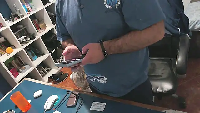 ravingr4d4 online show from November 8, 2025, 12:36 am