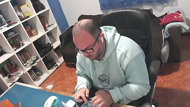 ravingr4d4 online show from November 15, 2025, 10:25 pm