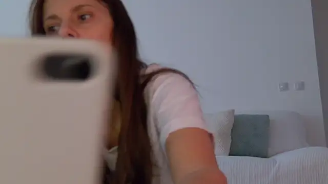 LilyRoselyn online show from October 20, 2025, 12:17 pm