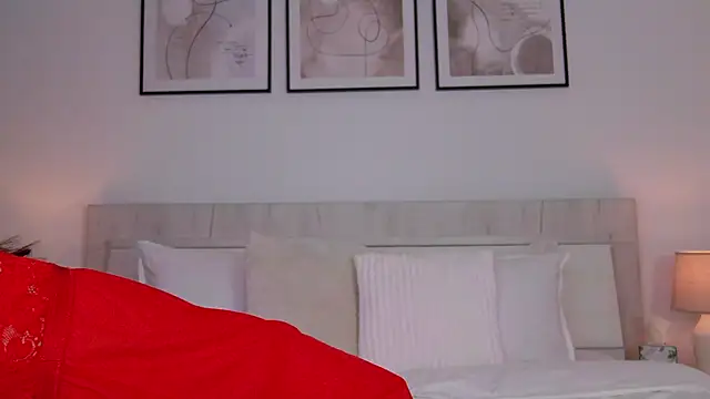 Snapshot of LilyRoselyn chatting on March 3, 2025, 5:37 am LilyRoselyn online show from March 3, 2025, 5:37 am
