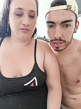 Snapshot of Karol_and_David_hotcouple chatting on November 12, 2025, 3:38 pm Karol and David hotcouple online show from November 12, 2025, 3:38 pm