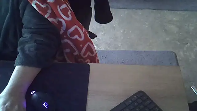 Silvia2277 online show from January 13, 2026, 7:01 am