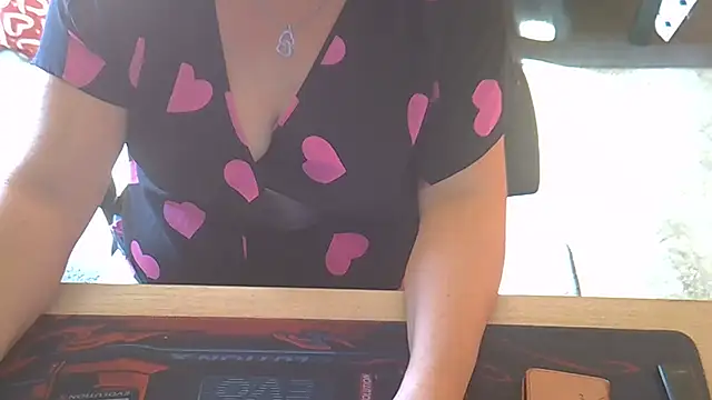 Silvia2277 online show from October 9, 2025, 11:22 am