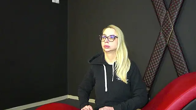 CelineConner online show from February 20, 2025, 5:12 am