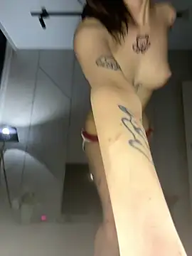 Yunasi online show from February 13, 2025, 1:37 pm