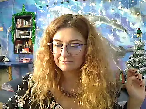 Snapshot of Helen1974 chatting on January 5, 2025, 8:54 am Helen1974 online show from January 5, 2025, 8:54 am