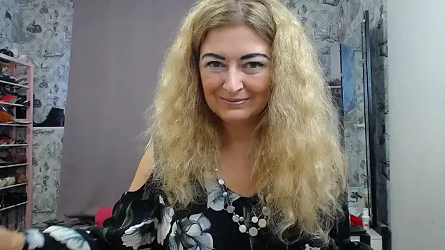 Helen1974 online show from October 18, 2025, 11:23 am