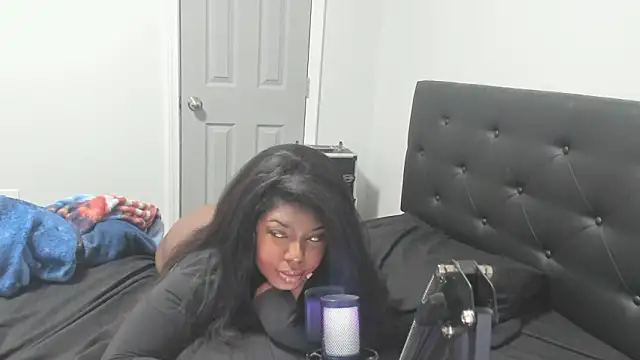 demi xoxo online show from February 2, 2026, 12:31 am