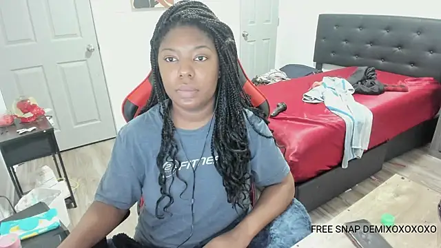 demi xoxo online show from December 27, 2024, 12:12 pm