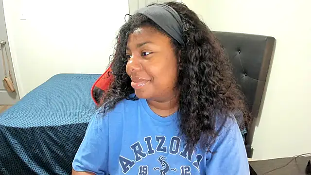 Snapshot of demi_xoxo chatting on February 24, 2026, 6:25 am demi xoxo online show from February 24, 2026, 6:25 am