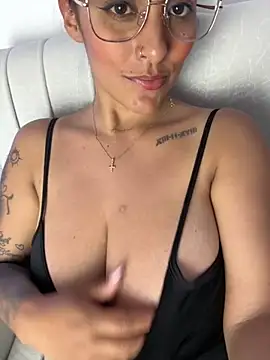 Seized lust online show from November 14, 2025, 8:45 pm