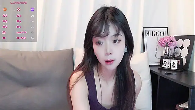 Duludulu 007 online show from May 18, 2026, 2:23 am