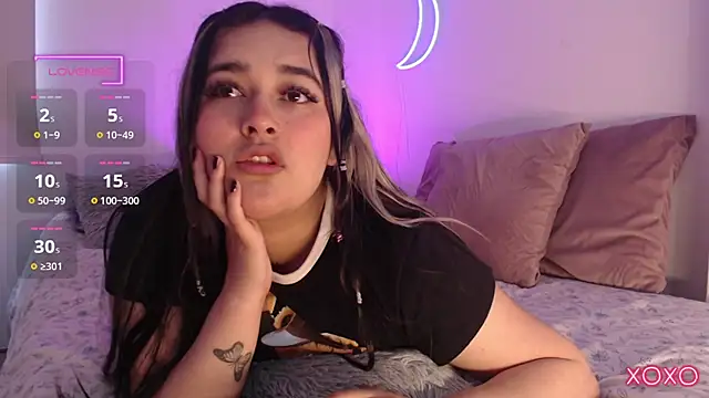 Megan FE online show from February 21, 2025, 2:06 pm