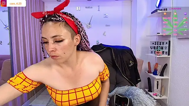 CaroFisher online show from November 23, 2025, 12:48 pm