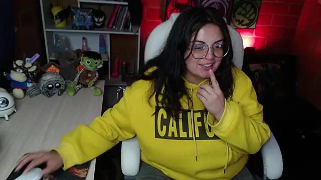 Snapshot of juliette_rd chatting on January 14, 2025, 3:15 pm juliette rd online show from January 14, 2025, 3:15 pm